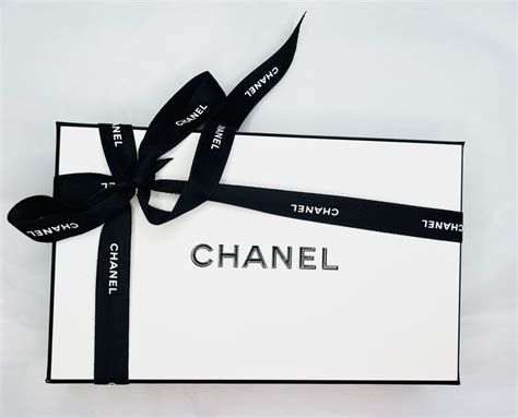 chanel white box perfume|chanel gift with purchase.